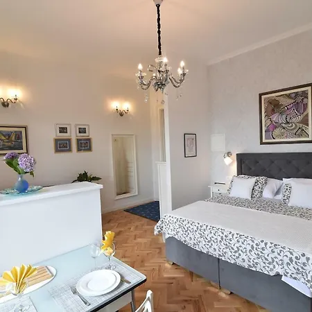 Apartment Salus, Maruna Opatija