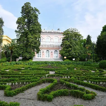 Salus, Maruna Apartament *