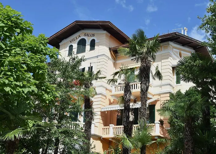 Salus, Maruna * Opatija